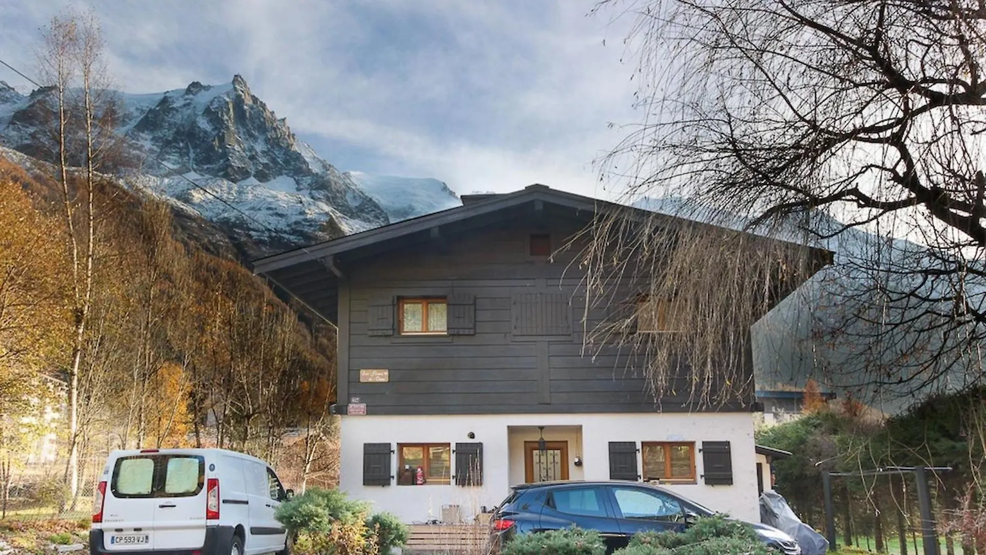 Ferienwohnung Les Fleurs De Cham - Jardin Vues - Renove Chamonix Apartment