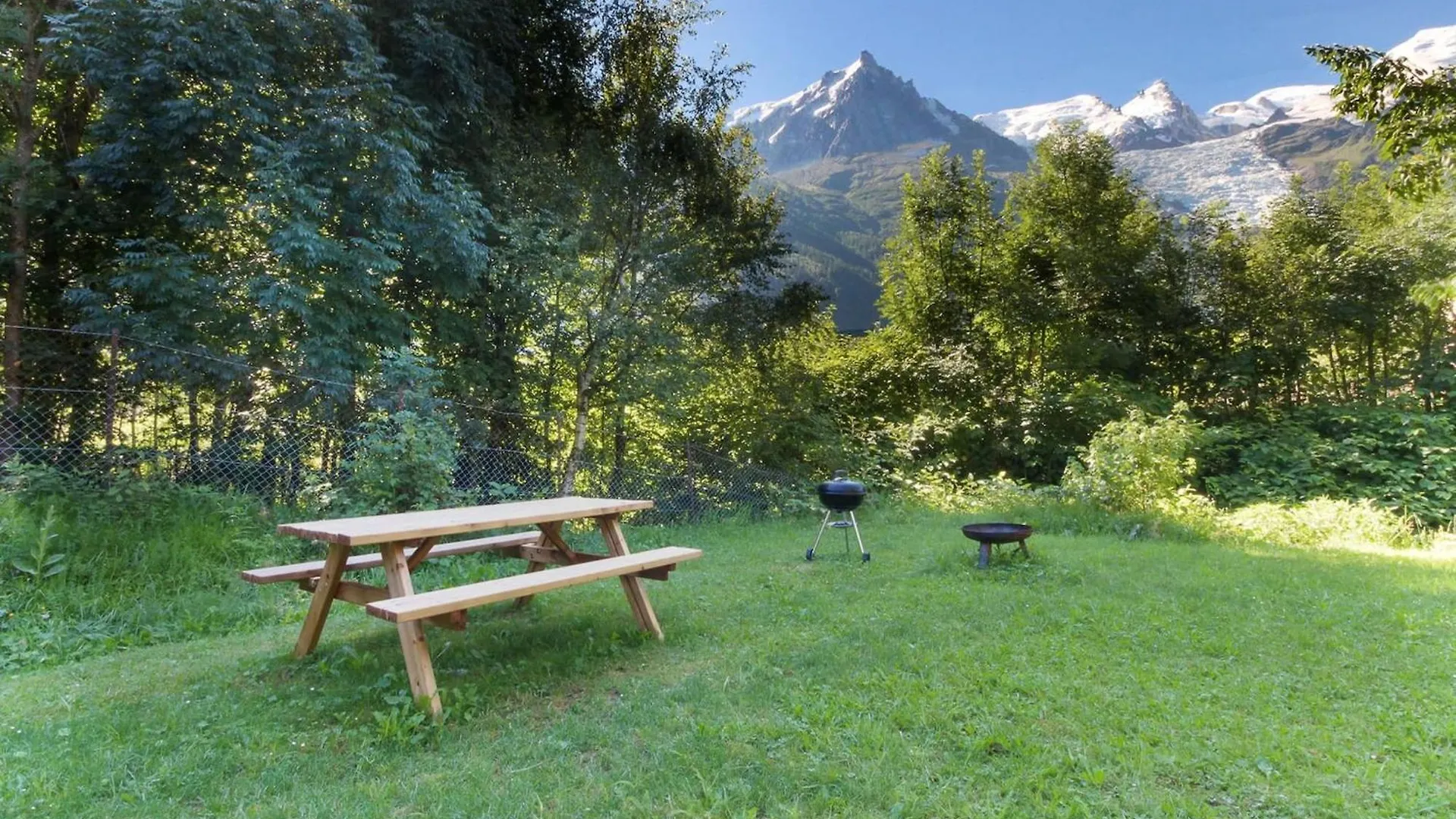 Ferienwohnung Les Fleurs De Cham - Jardin Vues - Renove Chamonix